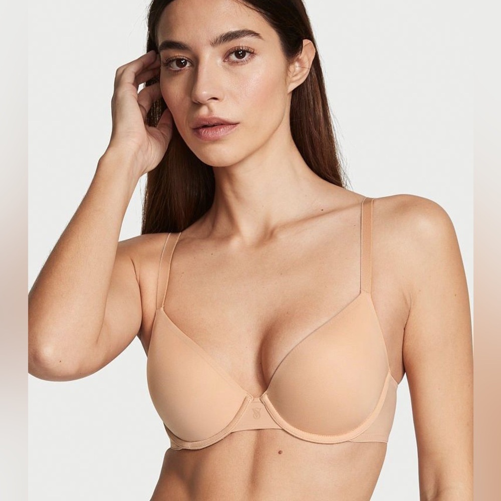 Victoria’s Secret Bare Angelight Push Up Spacer Bra Nude Size 38D Underwire